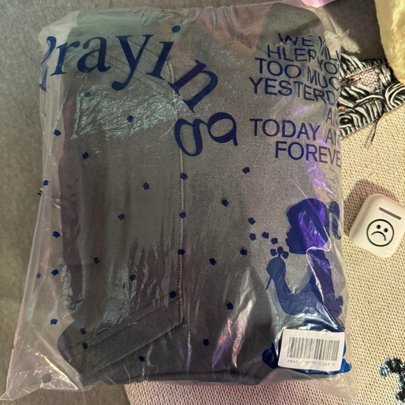 praying Innocent Bystander Hoodie Grey oversized cozy designer sweater deadstock - Picture 8 of 10